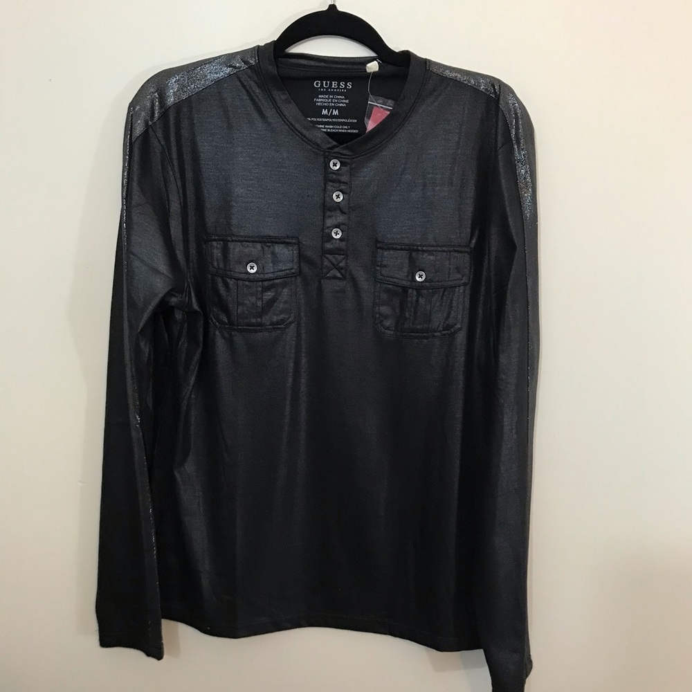 Guess men’s med Fabian shine black henley …